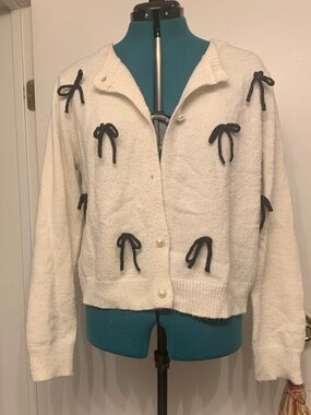 Womens Cream Bow-Accent Button Cardigan by
